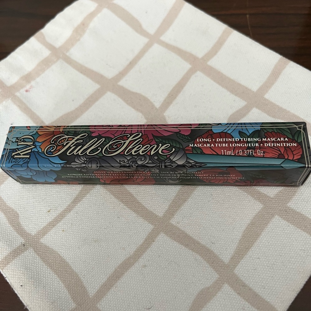 KVD Full Sleeve Black Mascara